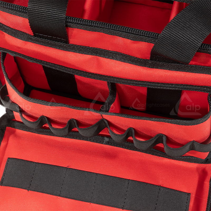 <tc>ALP HOUSSE D’URGENCE</tc>