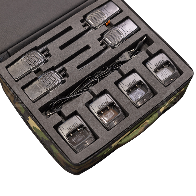 <tc>ALP HOUSSE TALKIE WALKIE ARMÉE</tc>